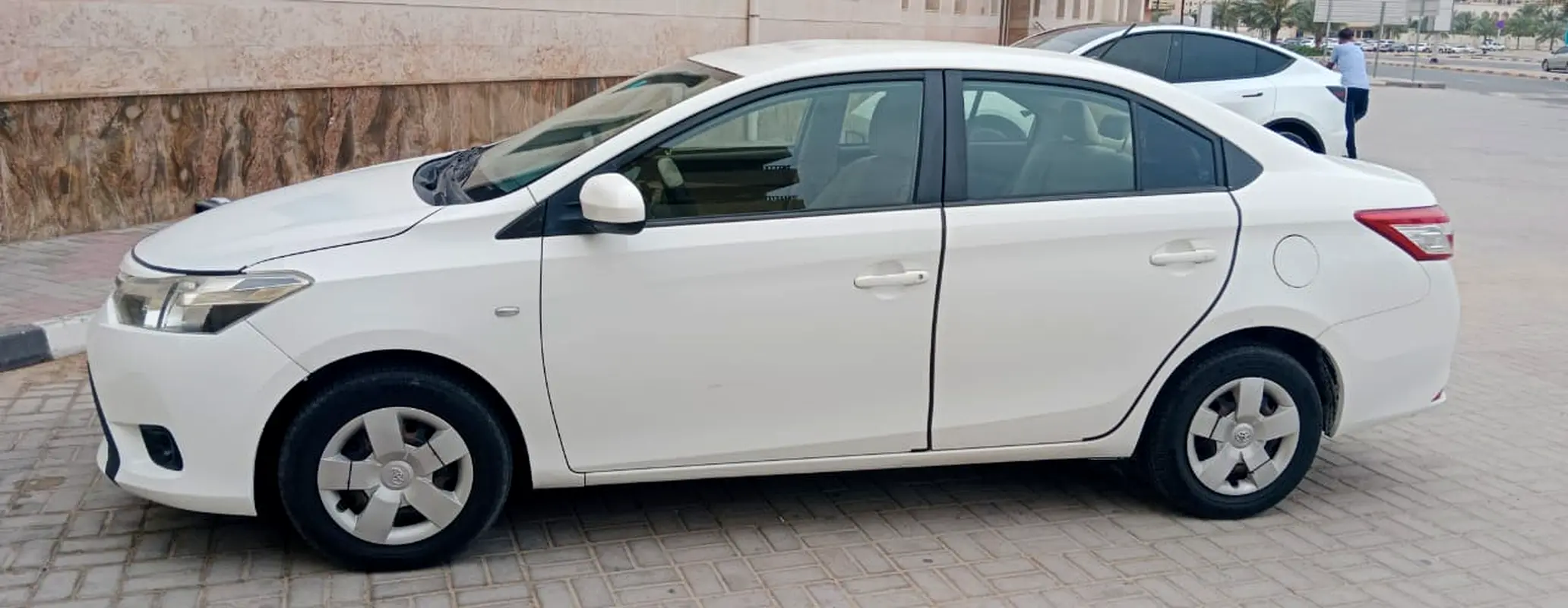 TOYOTA Yaris SE 2017