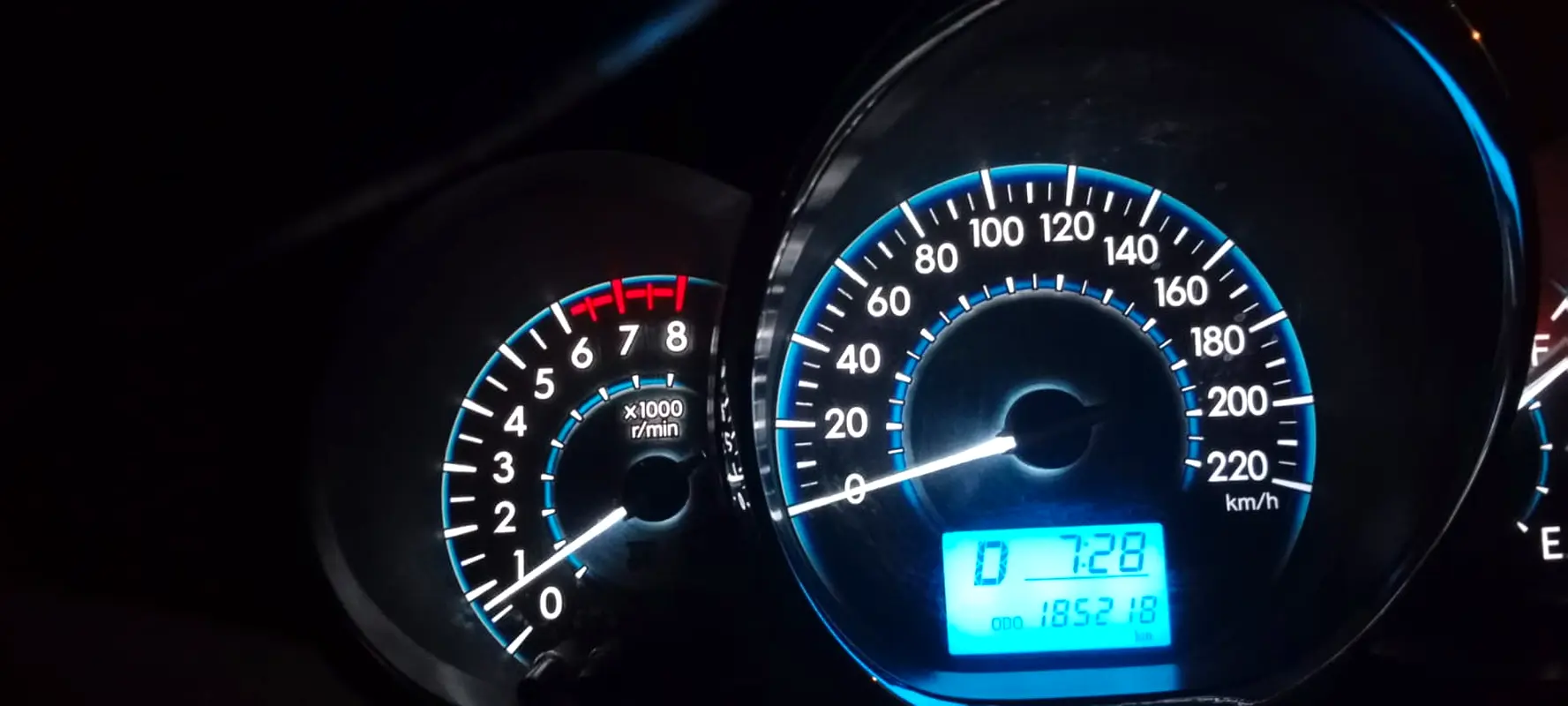 TOYOTA Yaris SE 2017 - photo 7 - Import Émirats | International Cars