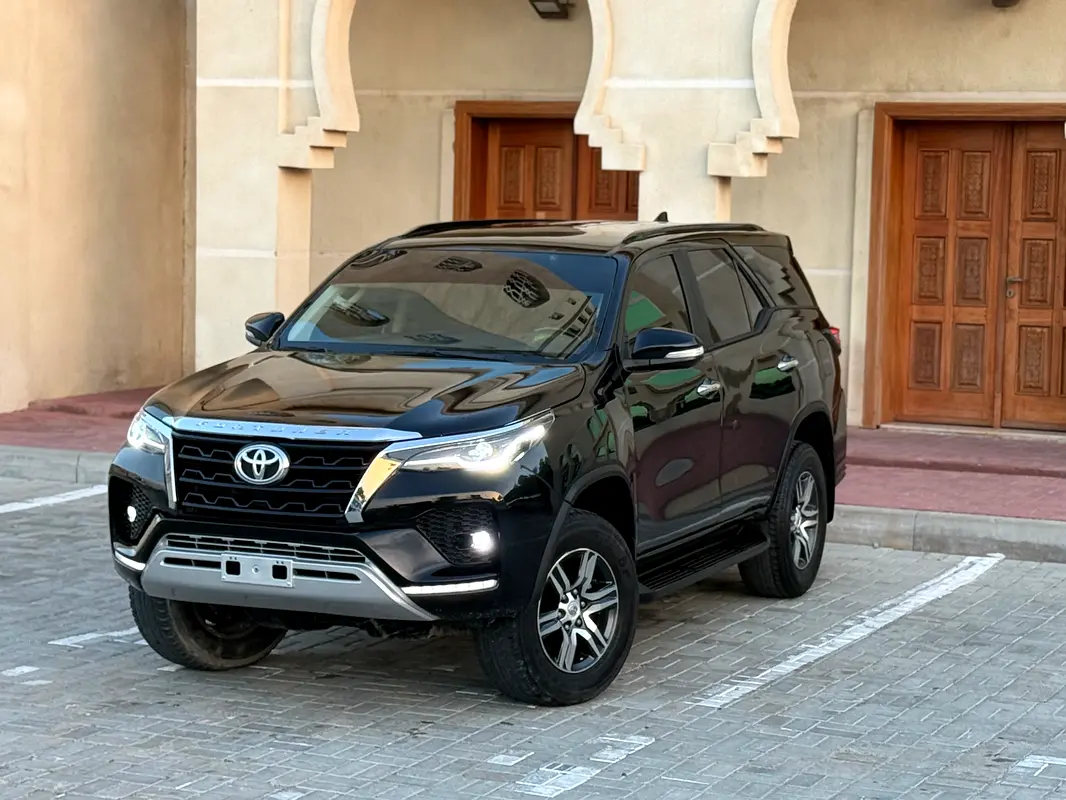TOYOTA Fortuner VXR 2016