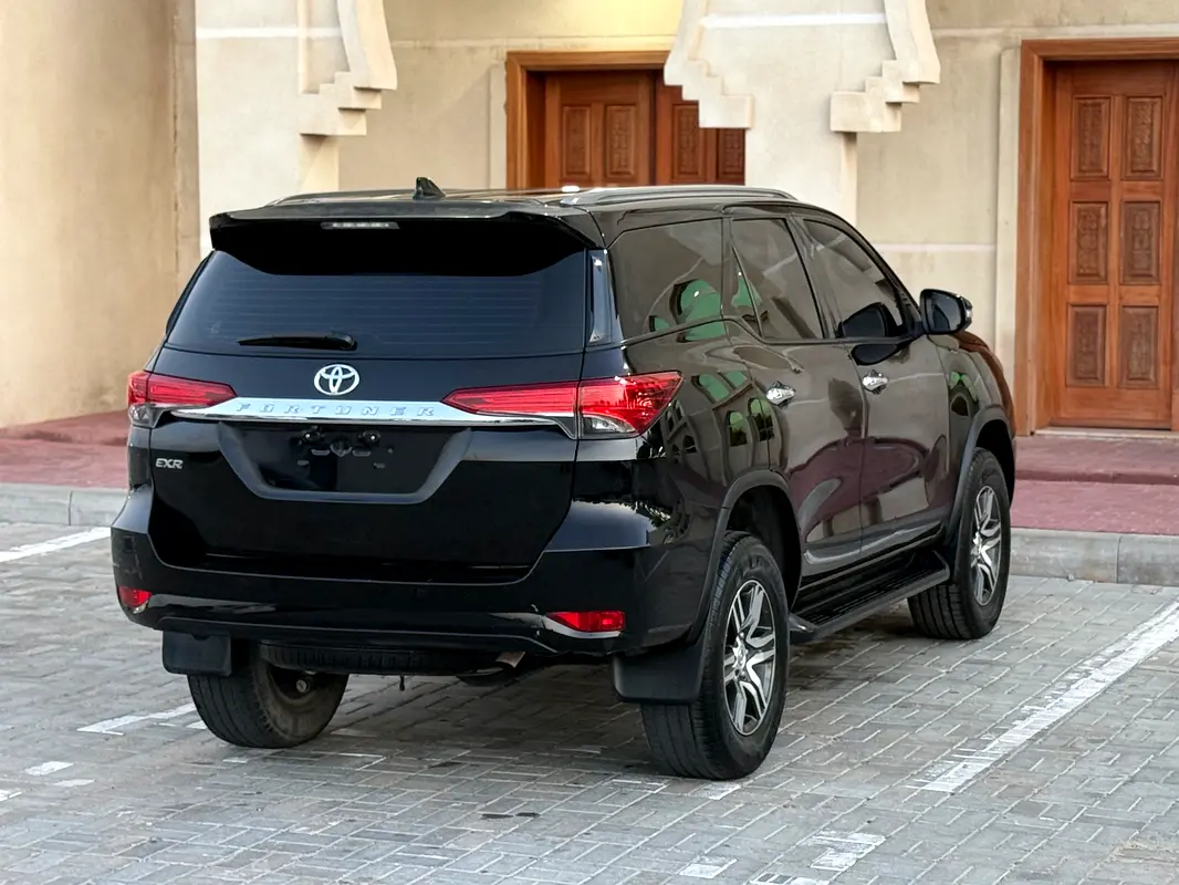 TOYOTA Fortuner EXR 2020 - photo 6 - Import Émirats | International Cars