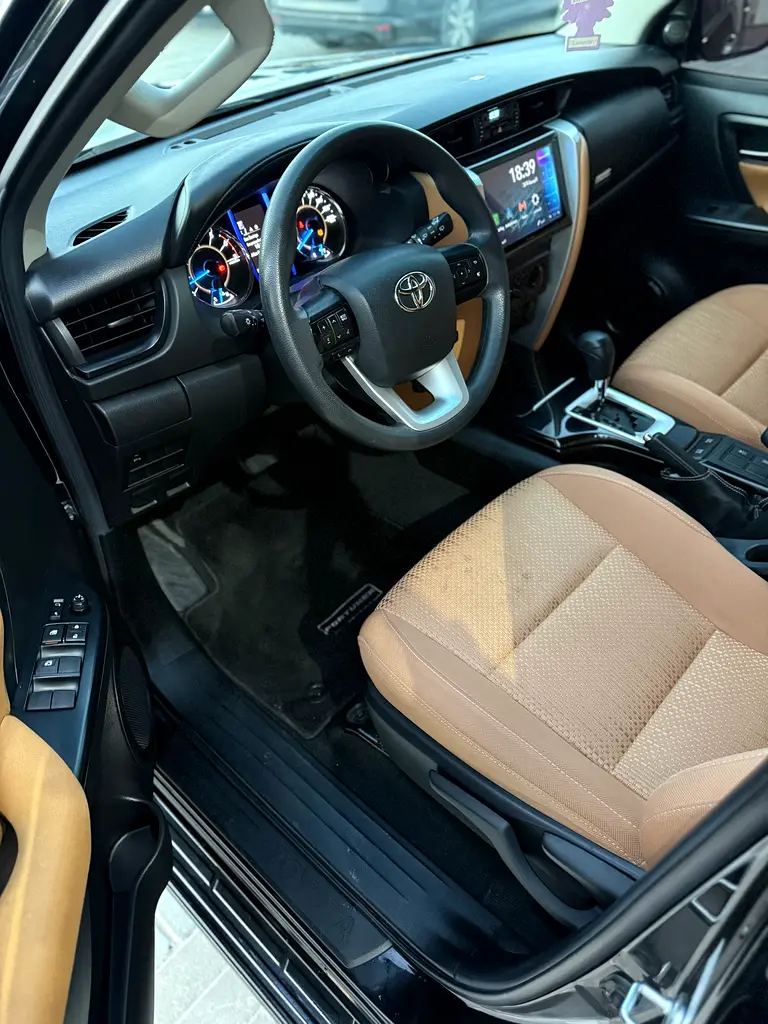TOYOTA Fortuner EXR 2020 - photo 9 - Import Émirats | International Cars