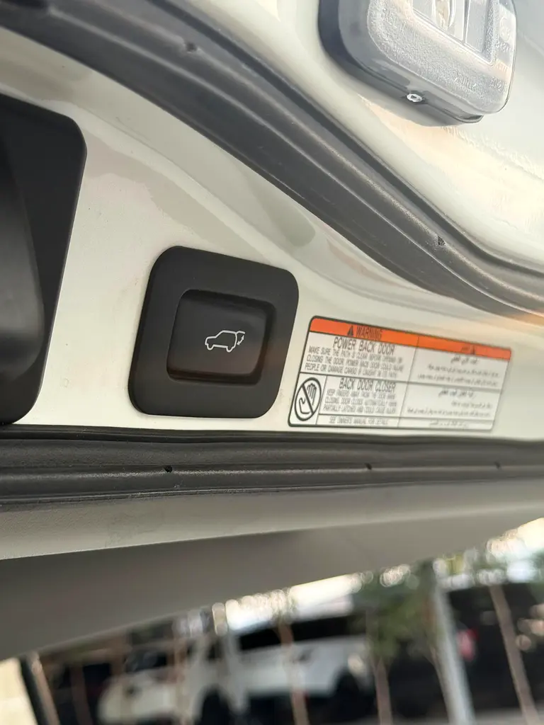 TOYOTA Land Cruiser GXR Grand Touring 2021 - photo 12 - Import Émirats | International Cars