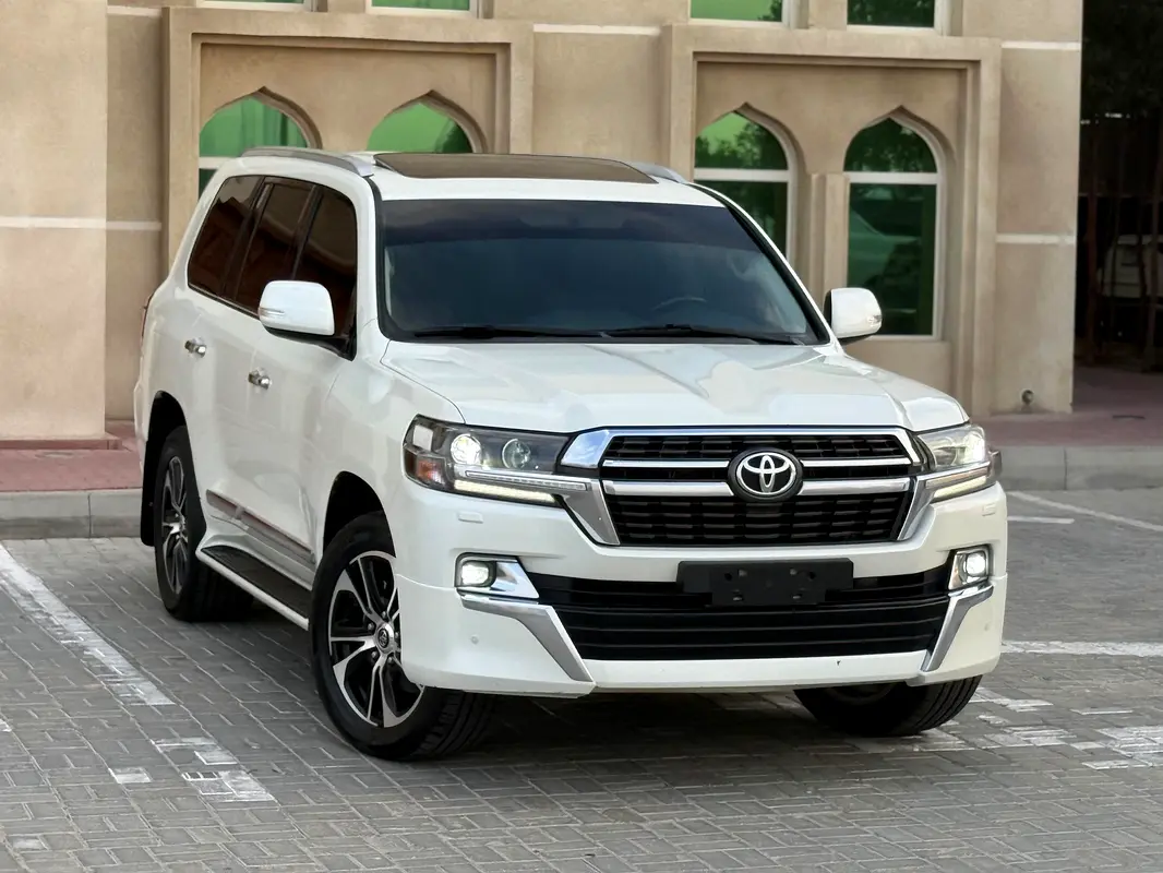 TOYOTA Land Cruiser GXR Grand Touring 2021 - photo 2 - Import Émirats | International Cars