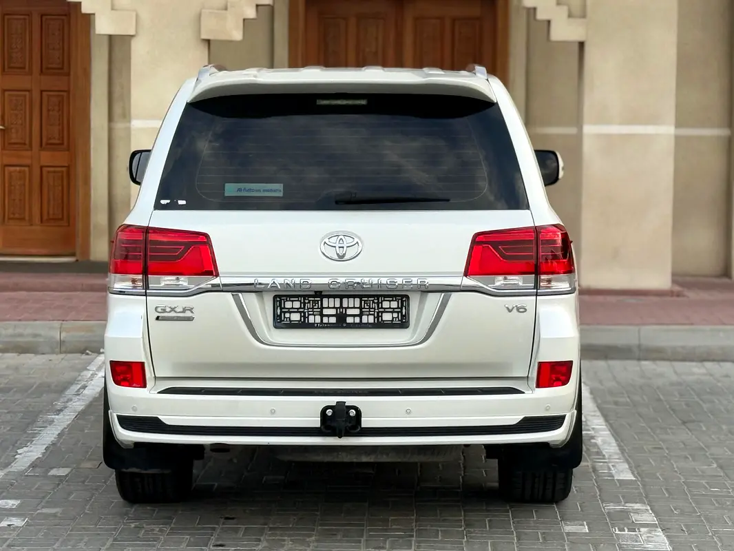 TOYOTA Land Cruiser GXR Grand Touring 2021 - photo 5 - Import Émirats | International Cars