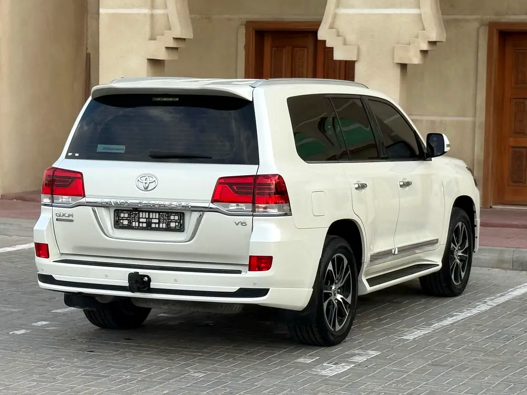 TOYOTA Land Cruiser GXR Grand Touring 2021 - photo 7 - Import Émirats | International Cars