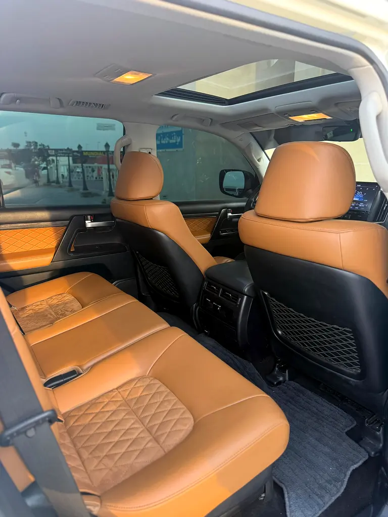 TOYOTA Land Cruiser GXR Grand Touring 2021 - photo 8 - Import Émirats | International Cars