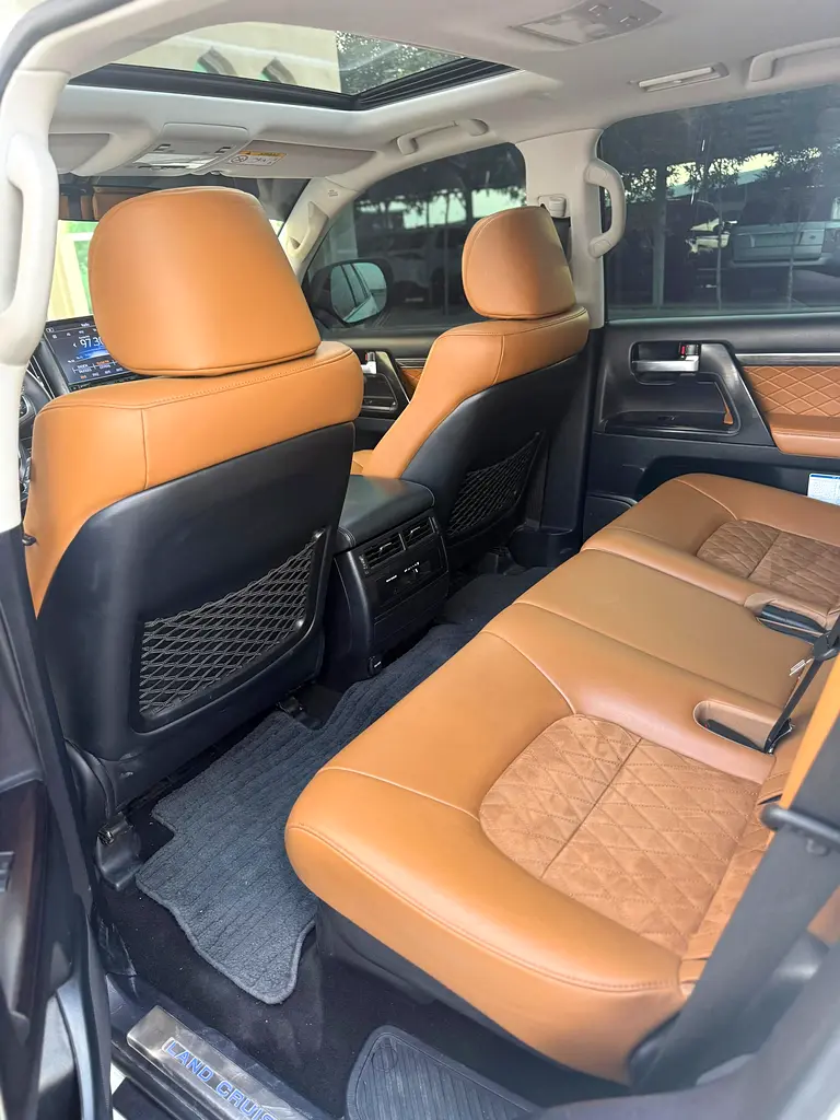 TOYOTA Land Cruiser GXR Grand Touring 2021 - photo 9 - Import Émirats | International Cars