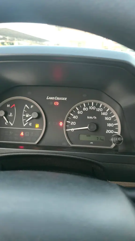 TOYOTA Land Cruiser 70 Series LC 79 Base 2024 - photo 10 - Import Émirats | International Cars