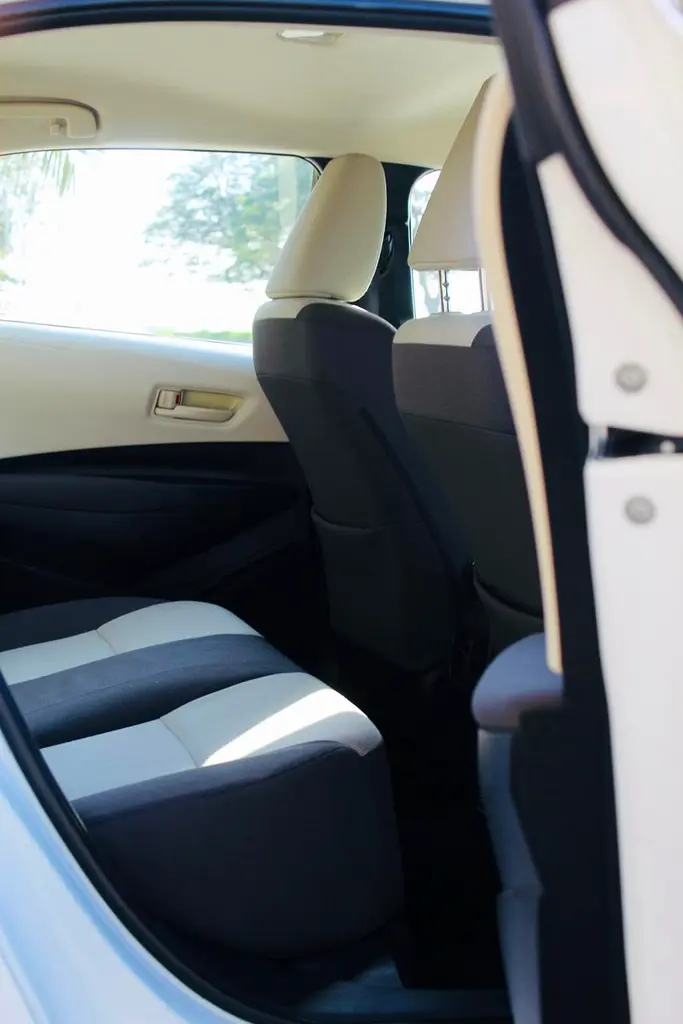 TOYOTA Corolla XLI 2022 - photo 11 - Import Émirats | International Cars