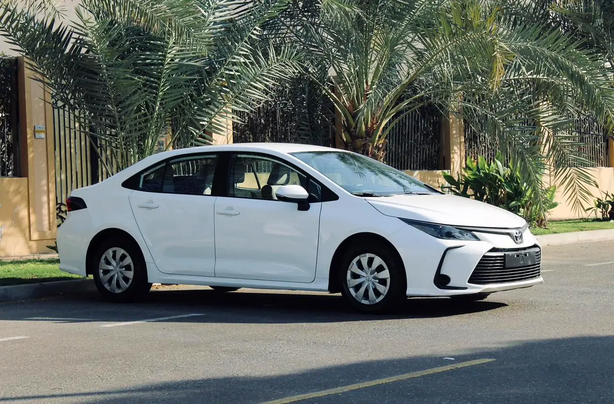 TOYOTA Corolla XLI 2022 - photo 2 - Import Émirats | International Cars