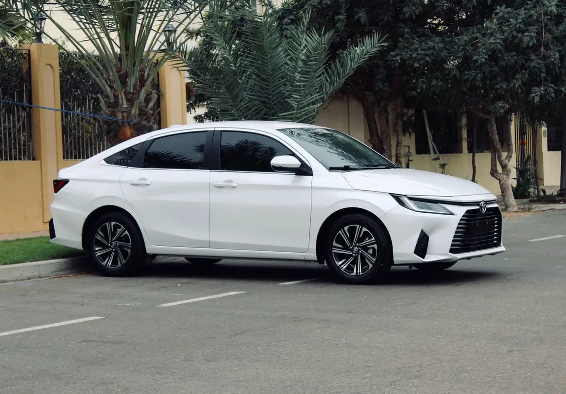 TOYOTA Yaris G 2023 - photo 10 - Import Émirats | International Cars