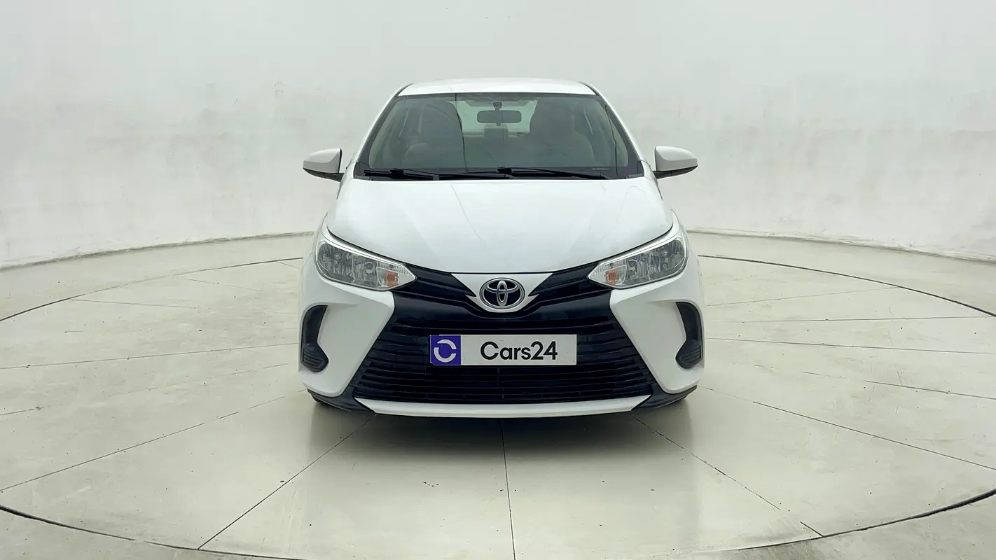 TOYOTA Yaris E 2022 - photo 2 - Import Émirats | International Cars