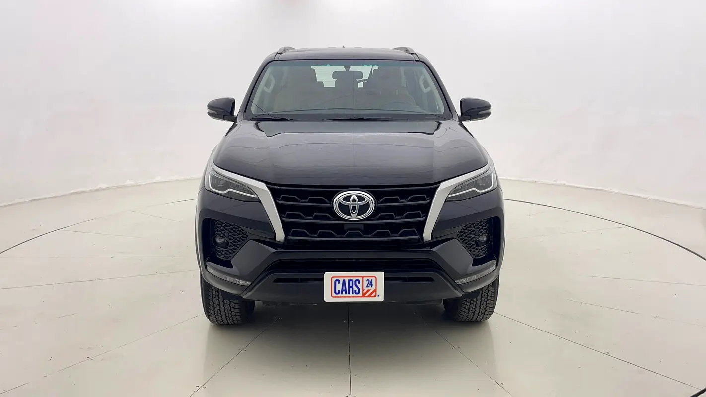 TOYOTA Fortuner EXR 2025 - photo 2 - Import Émirats | International Cars