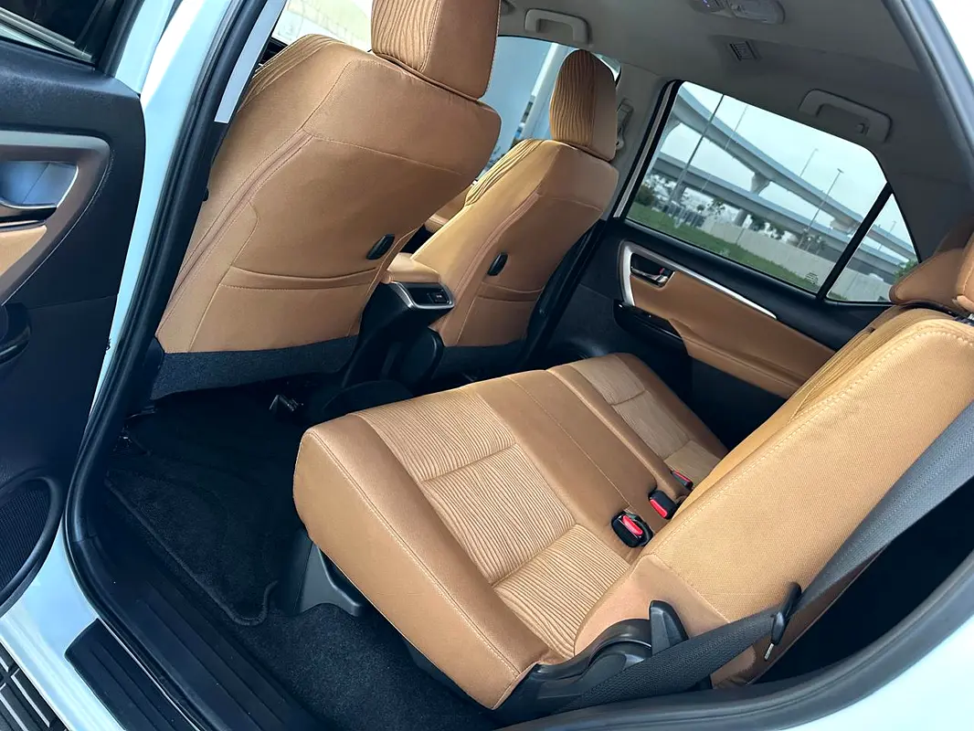 TOYOTA Fortuner GXR 2023 - photo 10 - Import Émirats | International Cars