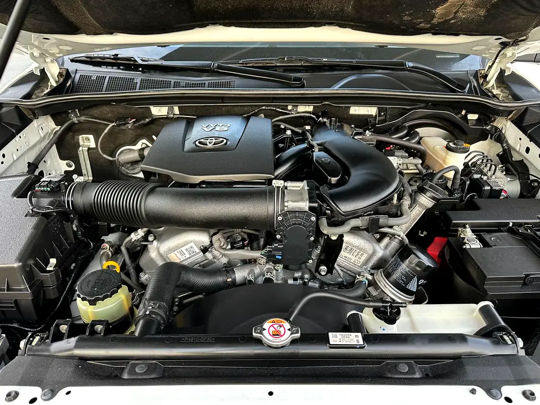 TOYOTA Fortuner GXR 2023 - photo 12 - Import Émirats | International Cars