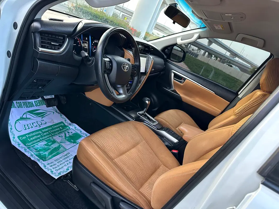 TOYOTA Fortuner GXR 2023 - photo 9 - Import Émirats | International Cars