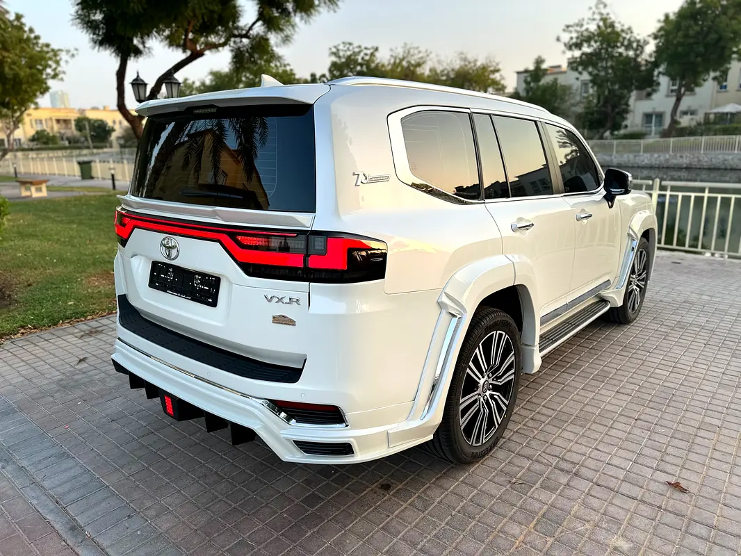 TOYOTA Land Cruiser Other 2025 - photo 11 - Import Émirats | International Cars