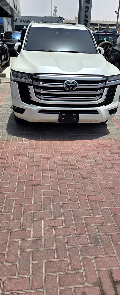 TOYOTA Land Cruiser GXR 2023 - photo 4 - Import Émirats | International Cars