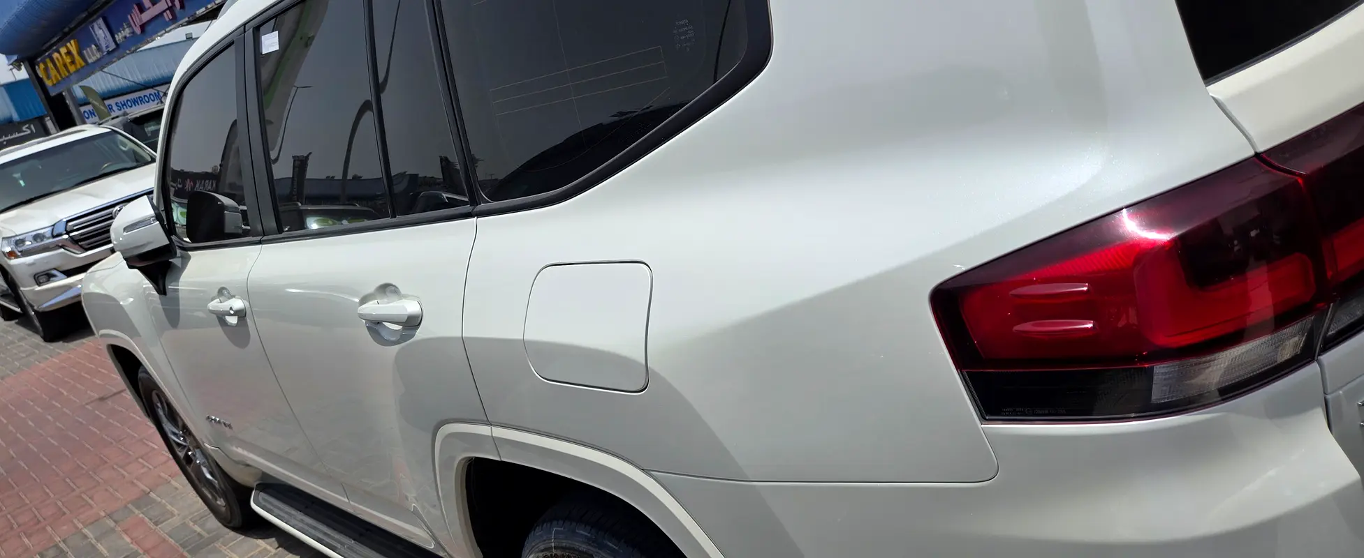 TOYOTA Land Cruiser GXR 2023 - photo 5 - Import Émirats | International Cars