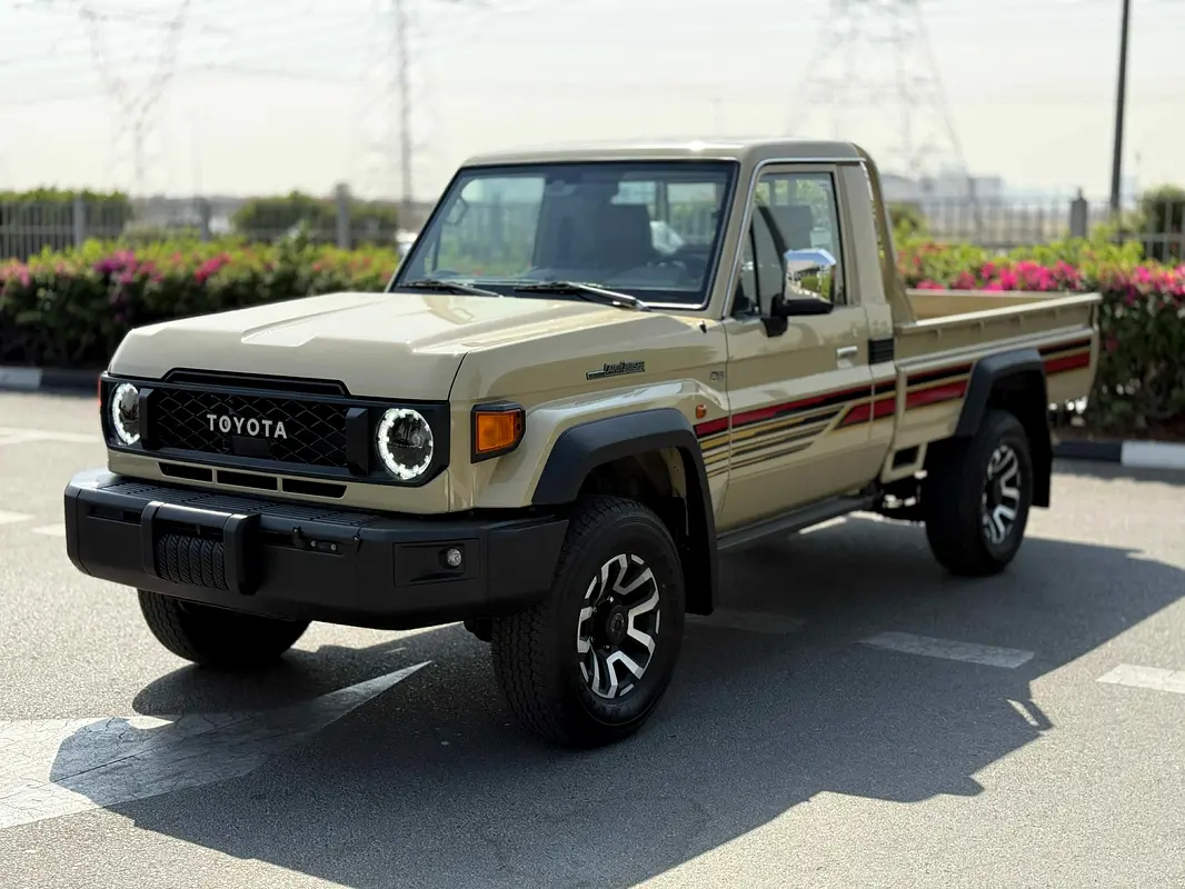 TOYOTA Land Cruiser LX 2025
