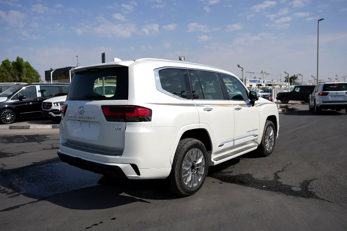 TOYOTA Land Cruiser VX 2026 - photo 11 - Import Émirats | International Cars