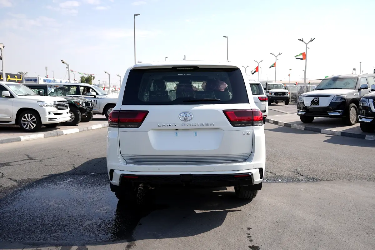 TOYOTA Land Cruiser VX 2026 - photo 12 - Import Émirats | International Cars
