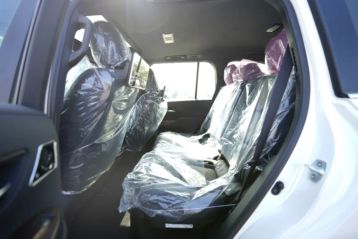 TOYOTA Land Cruiser VX 2026 - photo 9 - Import Émirats | International Cars