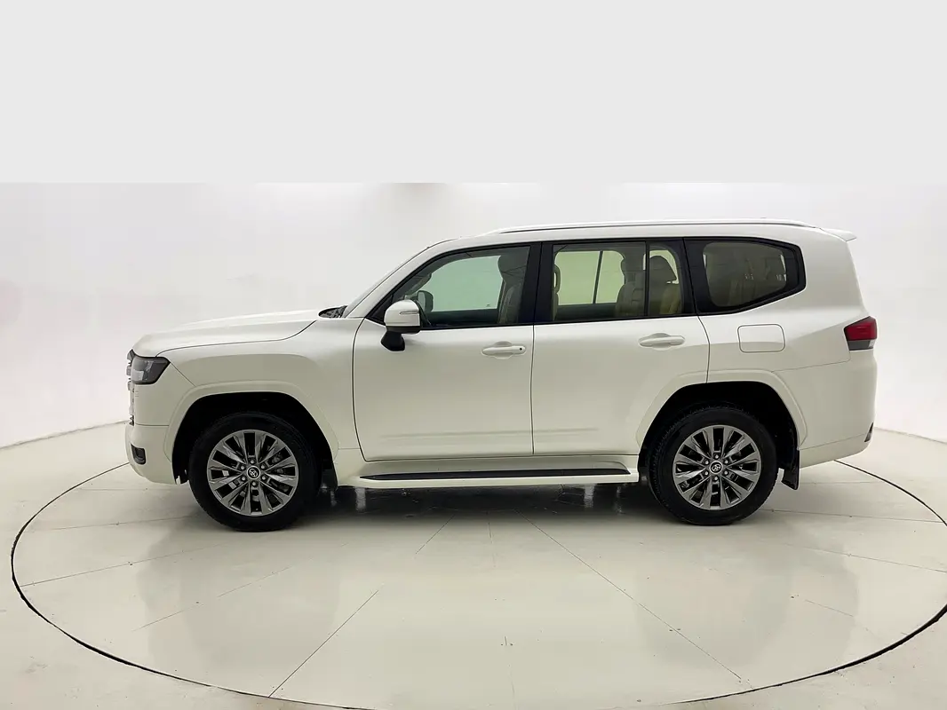 TOYOTA Land Cruiser GXR 2024 - photo 3 - Import Émirats | International Cars