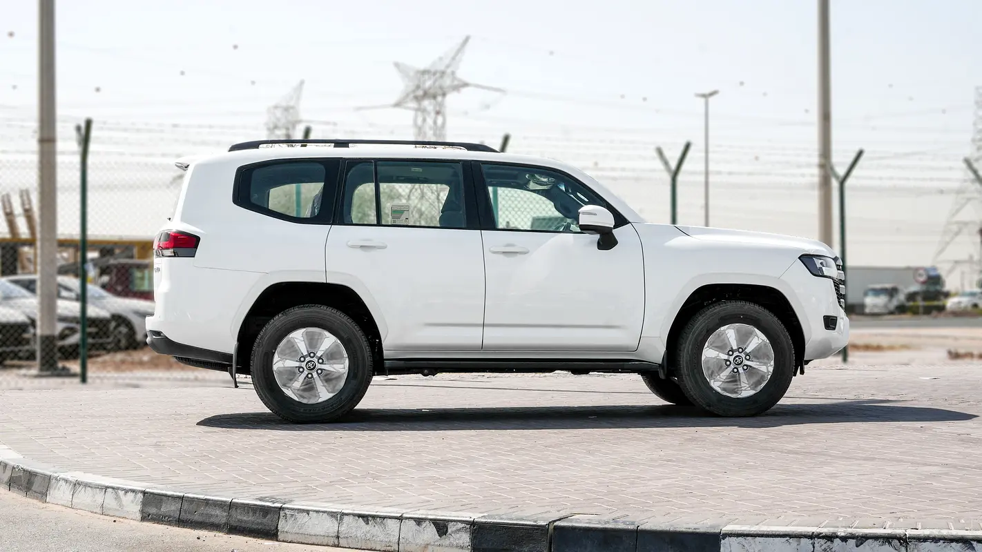 TOYOTA Land Cruiser 4.0L 2025 - photo 2 - Import Émirats | International Cars