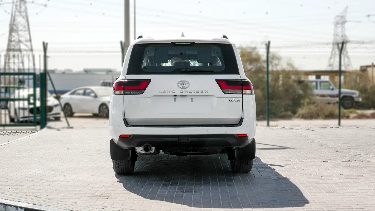 TOYOTA Land Cruiser 4.0L 2025 - photo 5 - Import Émirats | International Cars