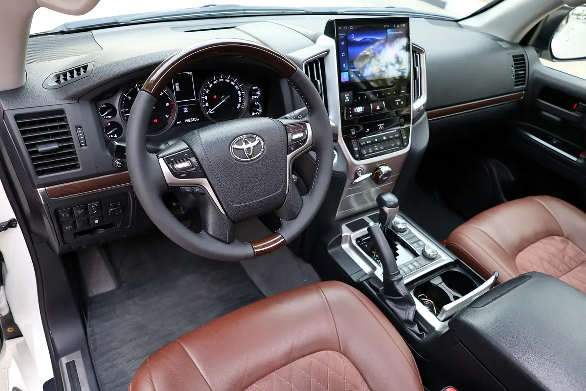 TOYOTA Land Cruiser GXR Grand Touring 2019 - photo 11 - Import Émirats | International Cars