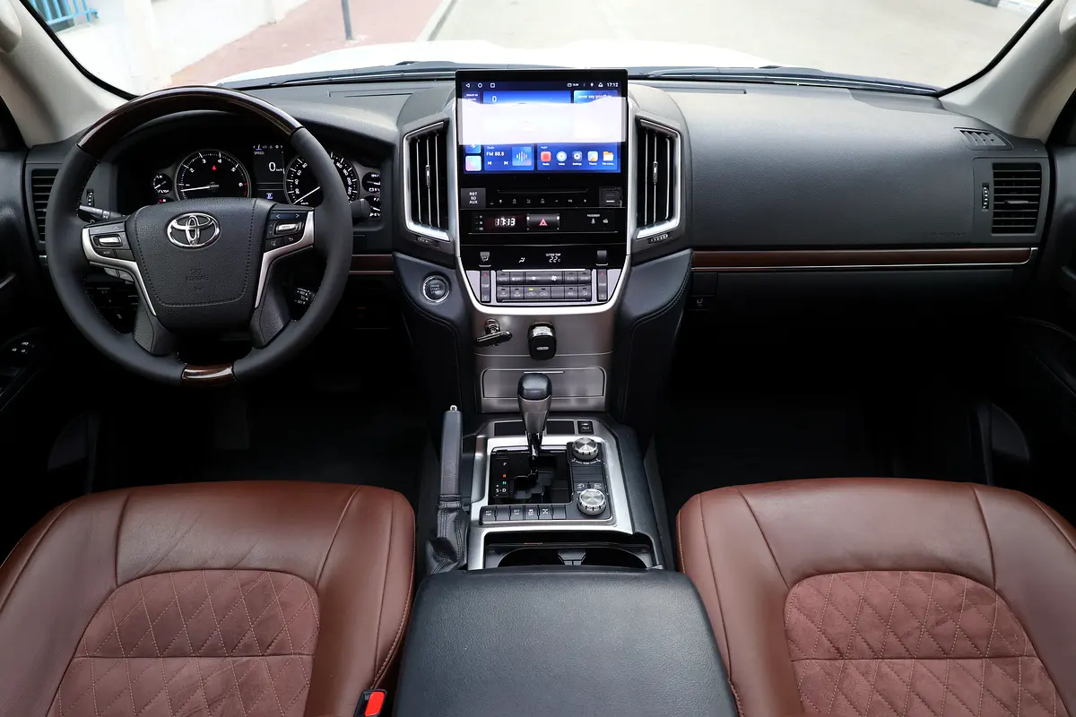 TOYOTA Land Cruiser GXR Grand Touring 2019 - photo 12 - Import Émirats | International Cars