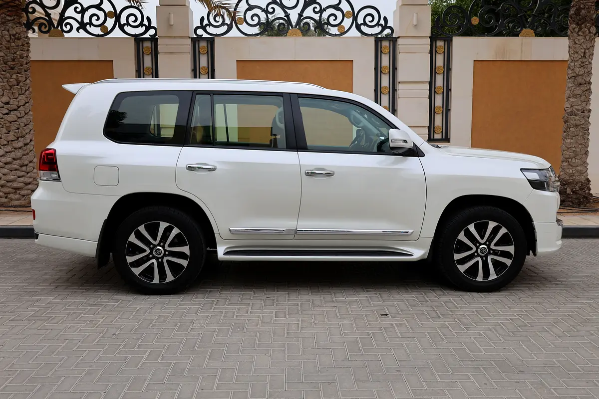 TOYOTA Land Cruiser GXR Grand Touring 2019 - photo 5 - Import Émirats | International Cars