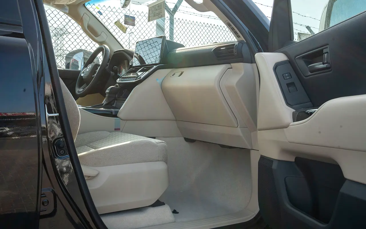 TOYOTA Land Cruiser GXR 2026 - photo 10 - Import Émirats | International Cars