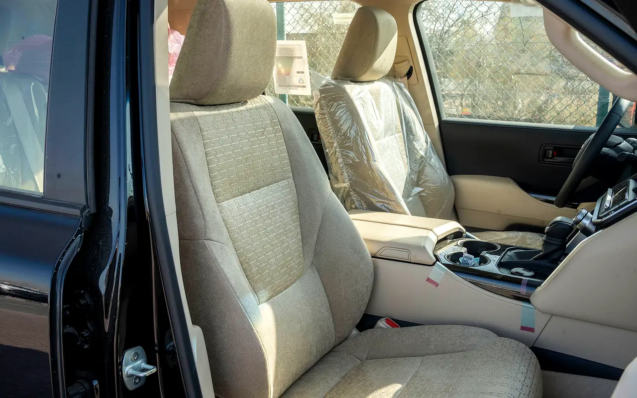 TOYOTA Land Cruiser GXR 2026 - photo 11 - Import Émirats | International Cars