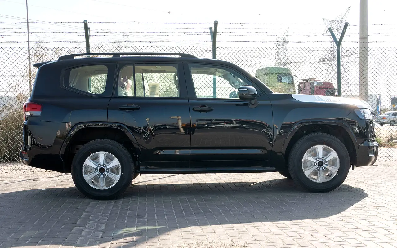 TOYOTA Land Cruiser GXR 2026 - photo 4 - Import Émirats | International Cars