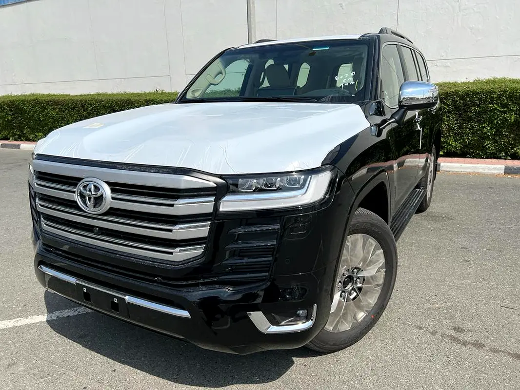 TOYOTA Land Cruiser VX 2025