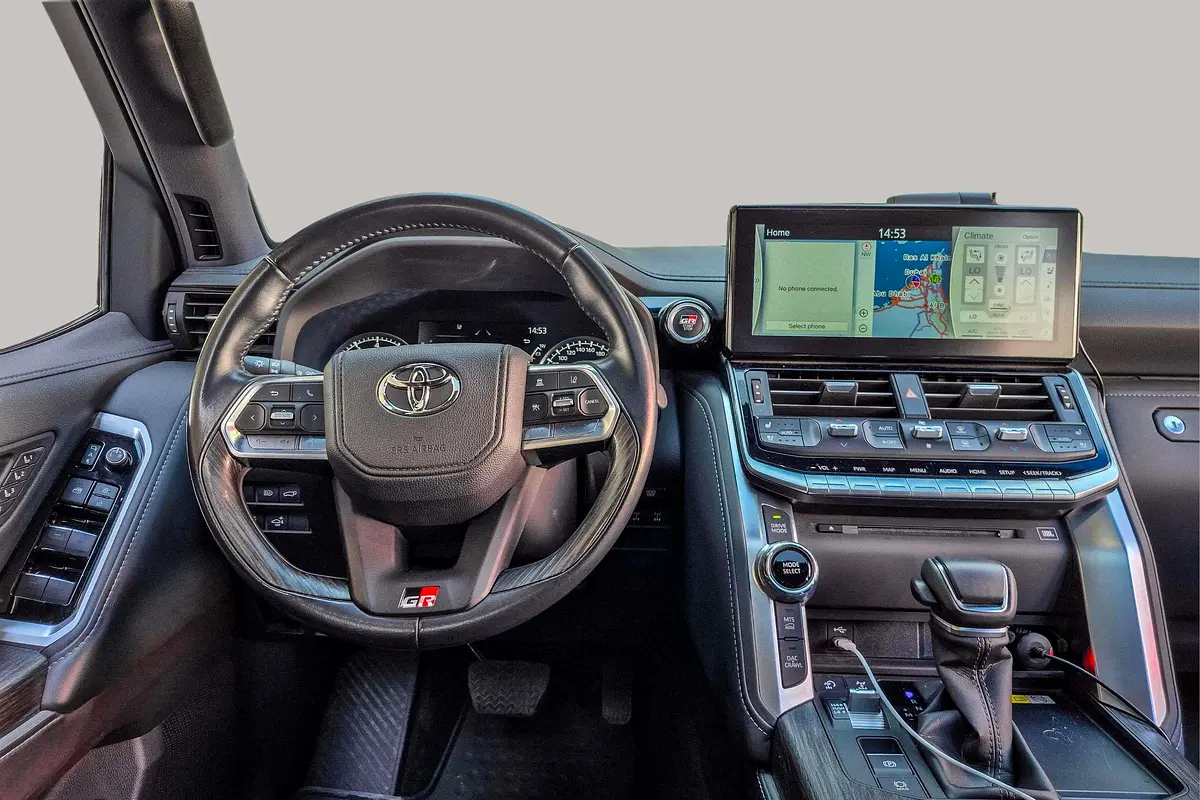 TOYOTA Land Cruiser GR Sport 2022 - photo 10 - Import Émirats | International Cars