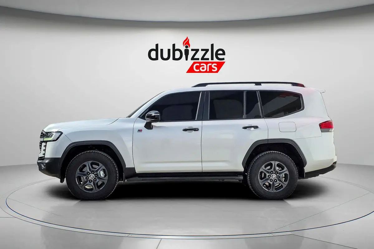 TOYOTA Land Cruiser GR Sport 2022 - photo 5 - Import Émirats | International Cars