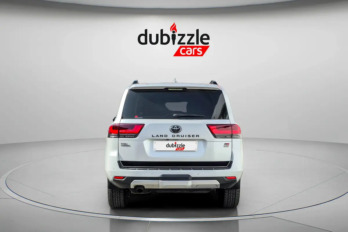 TOYOTA Land Cruiser GR Sport 2022 - photo 7 - Import Émirats | International Cars