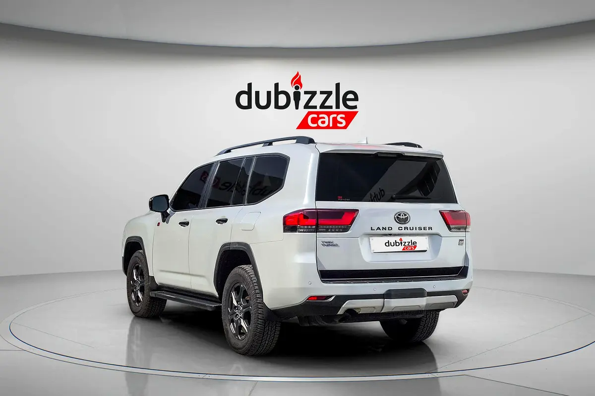 TOYOTA Land Cruiser GR Sport 2022 - photo 8 - Import Émirats | International Cars