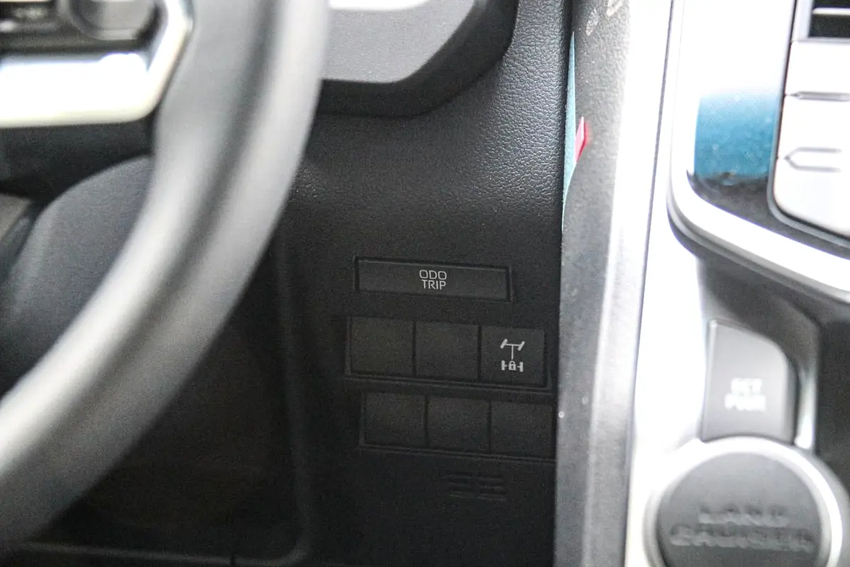 TOYOTA Land Cruiser GXR 2026 - photo 11 - Import Émirats | International Cars