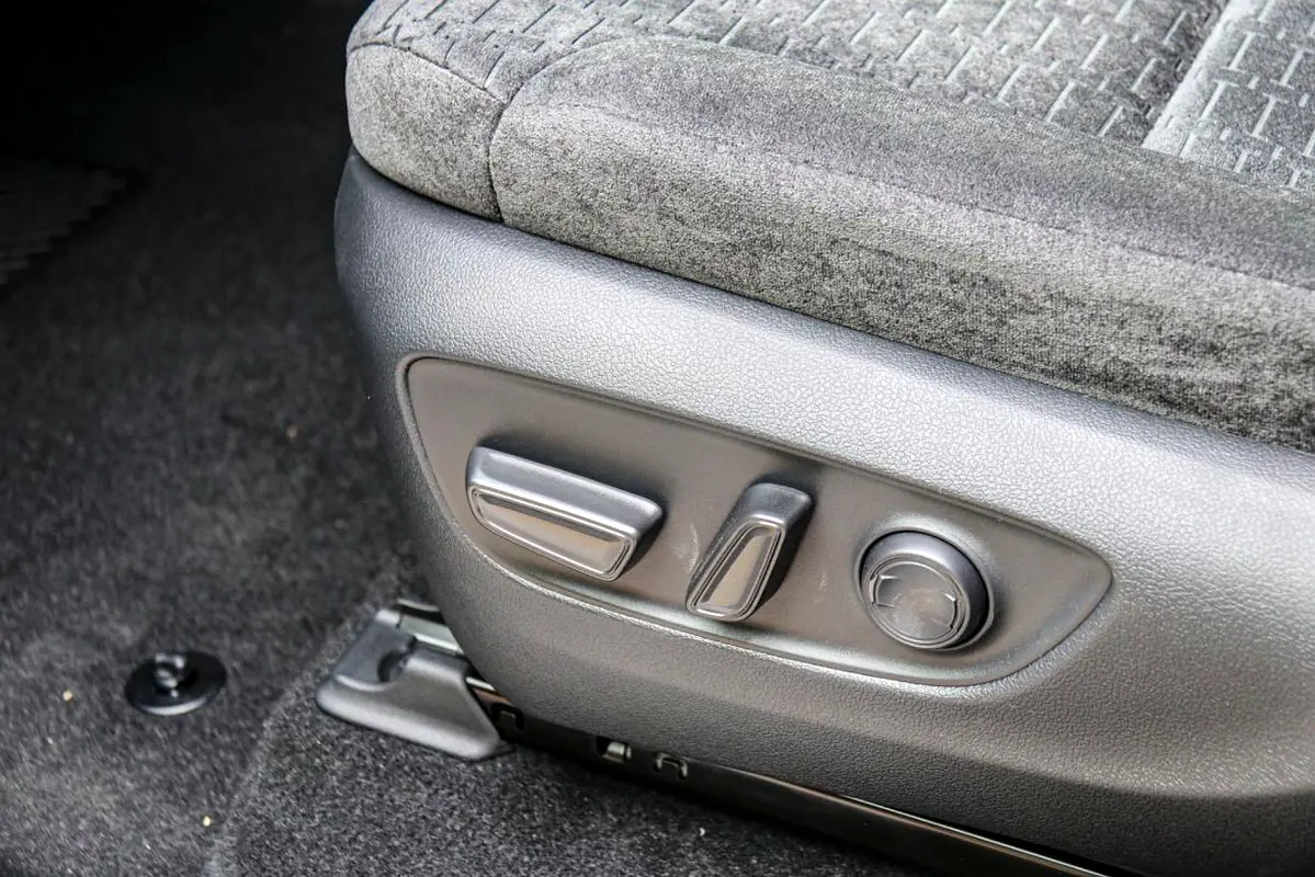 TOYOTA Land Cruiser GXR 2026 - photo 8 - Import Émirats | International Cars