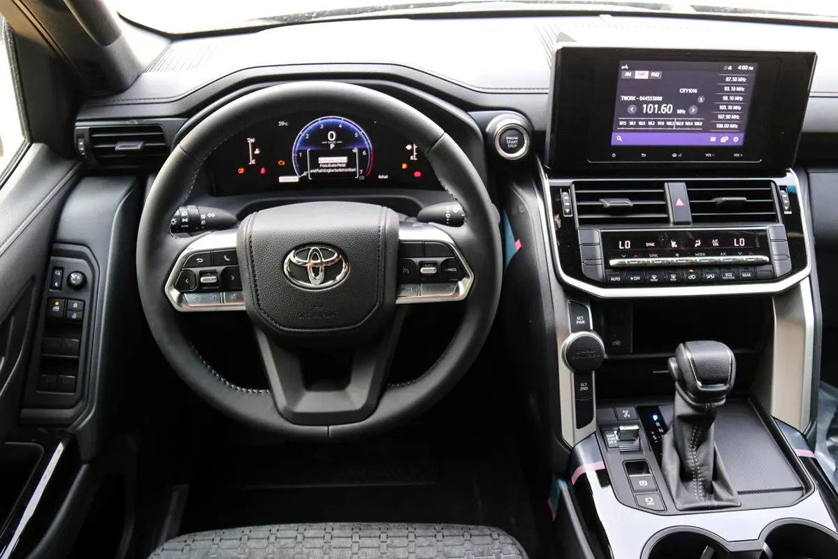 TOYOTA Land Cruiser GXR 2026 - photo 9 - Import Émirats | International Cars