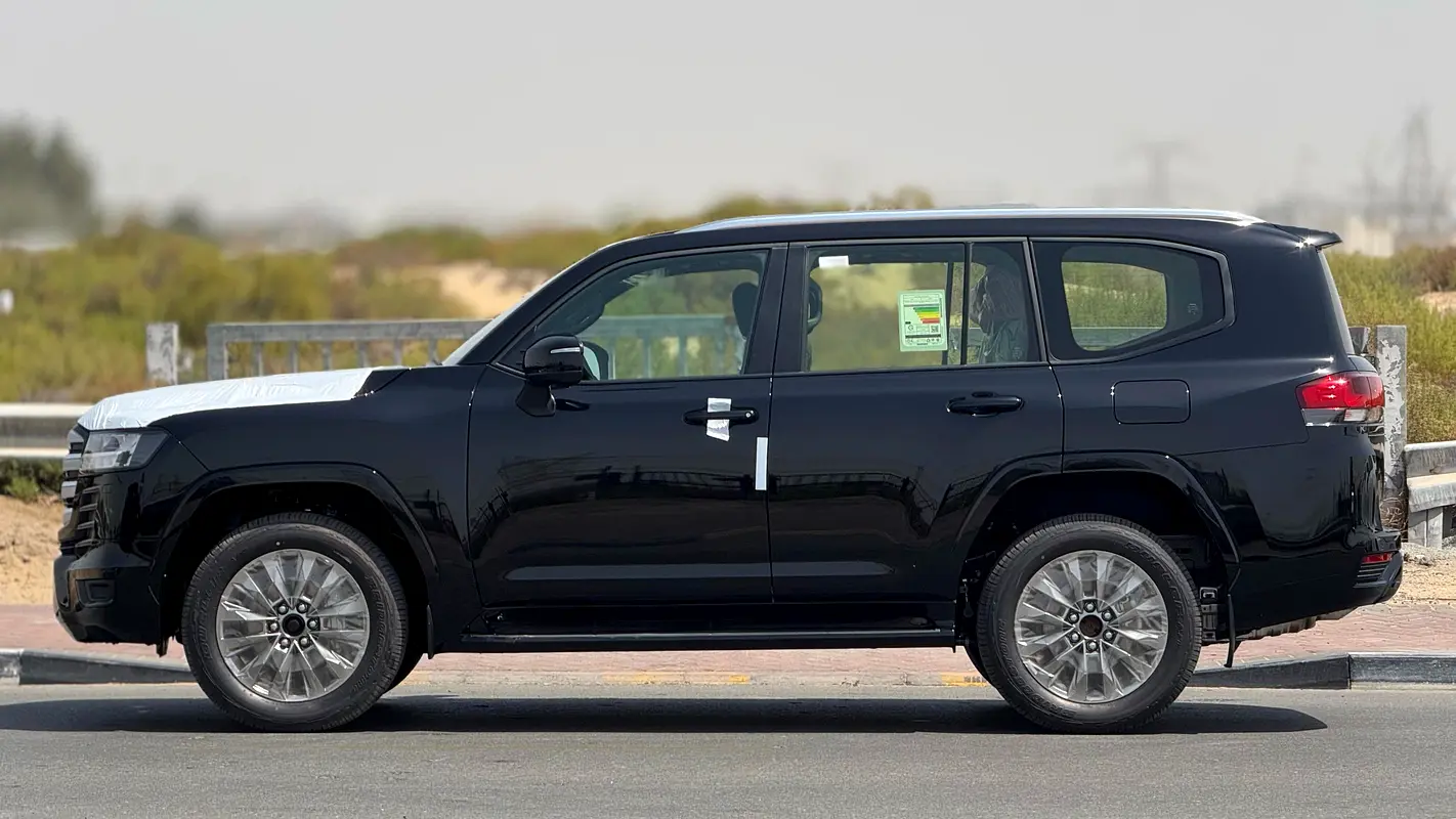 TOYOTA Land Cruiser GXR 2025 - photo 3 - Import Émirats | International Cars