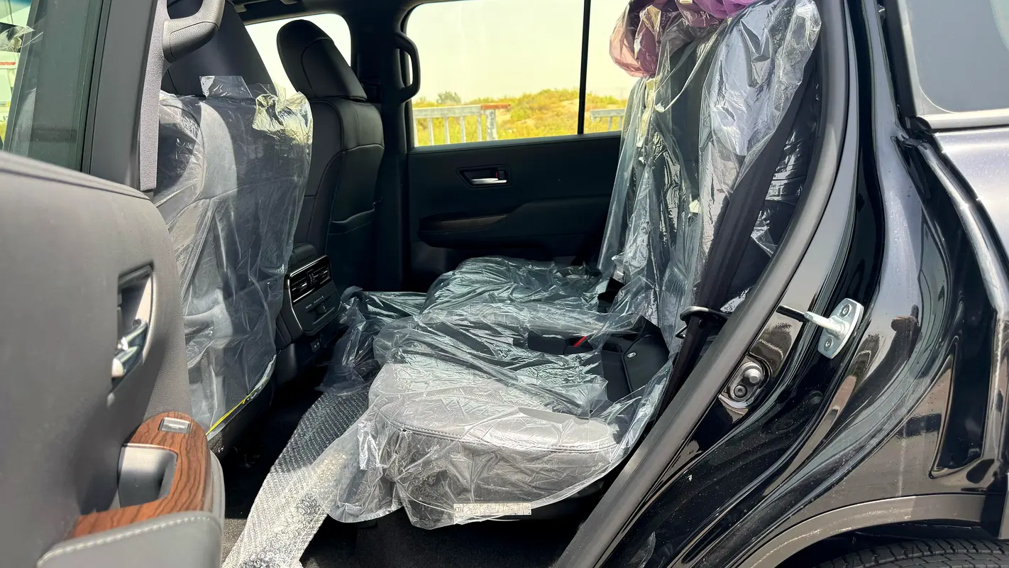 TOYOTA Land Cruiser GXR 2025 - photo 8 - Import Émirats | International Cars