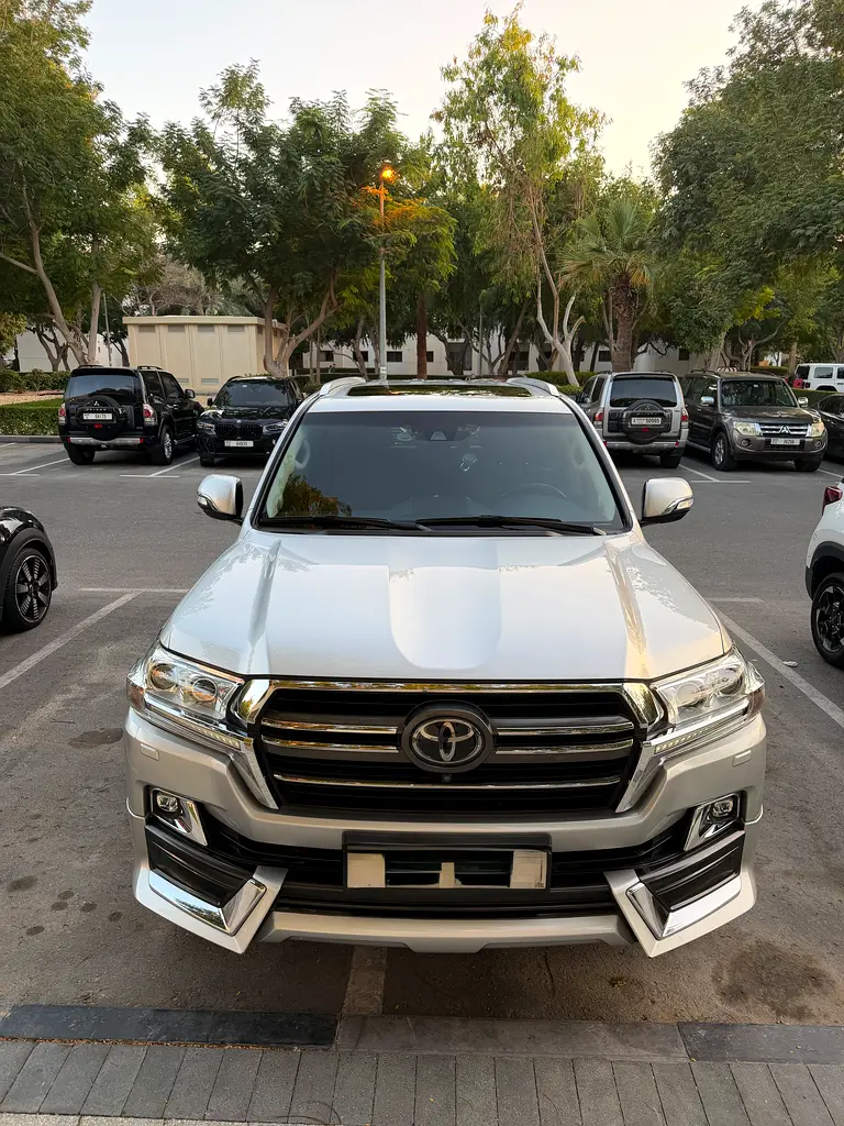 TOYOTA Land Cruiser VXR Grand Touring 2019