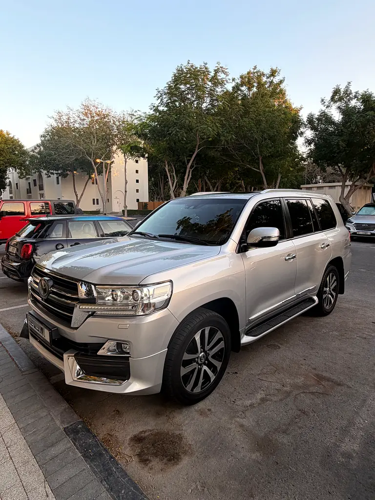 TOYOTA Land Cruiser VXR Grand Touring 2019 - photo 2 - Import Émirats | International Cars