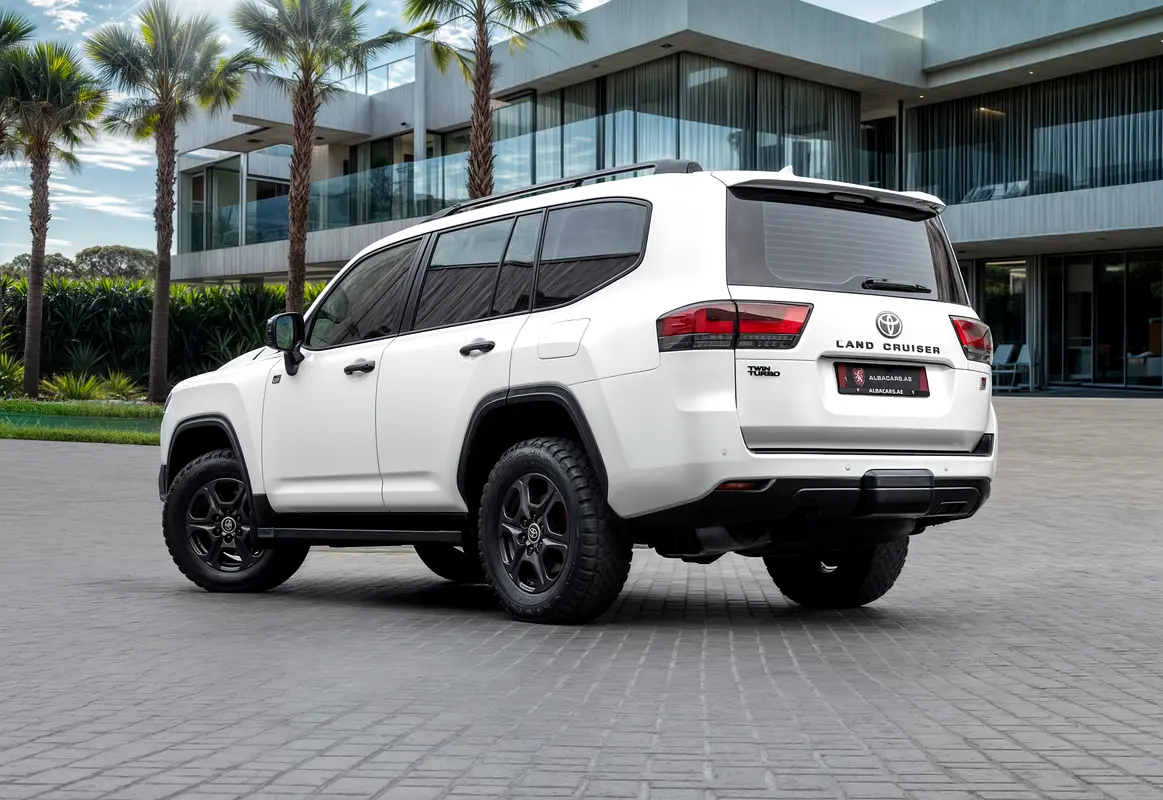 TOYOTA Land Cruiser GR Sport 2022 - photo 3 - Import Émirats | International Cars