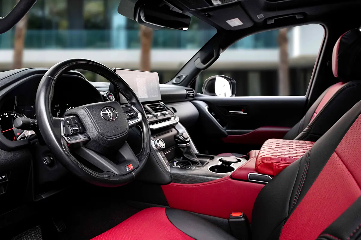 TOYOTA Land Cruiser GR Sport 2022 - photo 9 - Import Émirats | International Cars